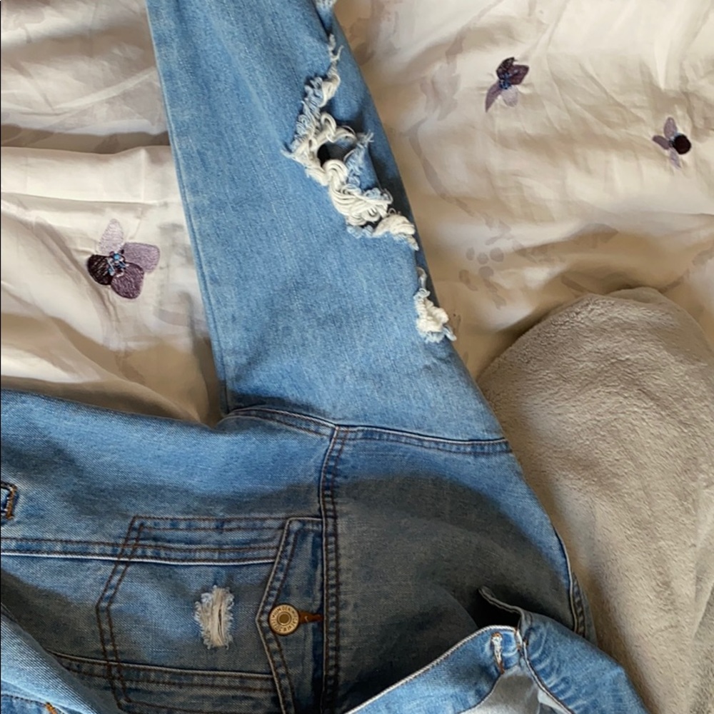 jean jacket !! - Picture 2 of 4